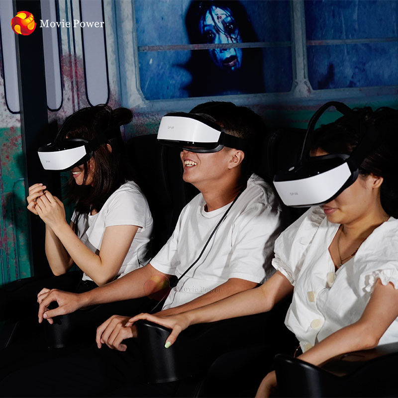 子供は娯楽室装置VRの動的競争のシミュレーターの座席を駐車する
